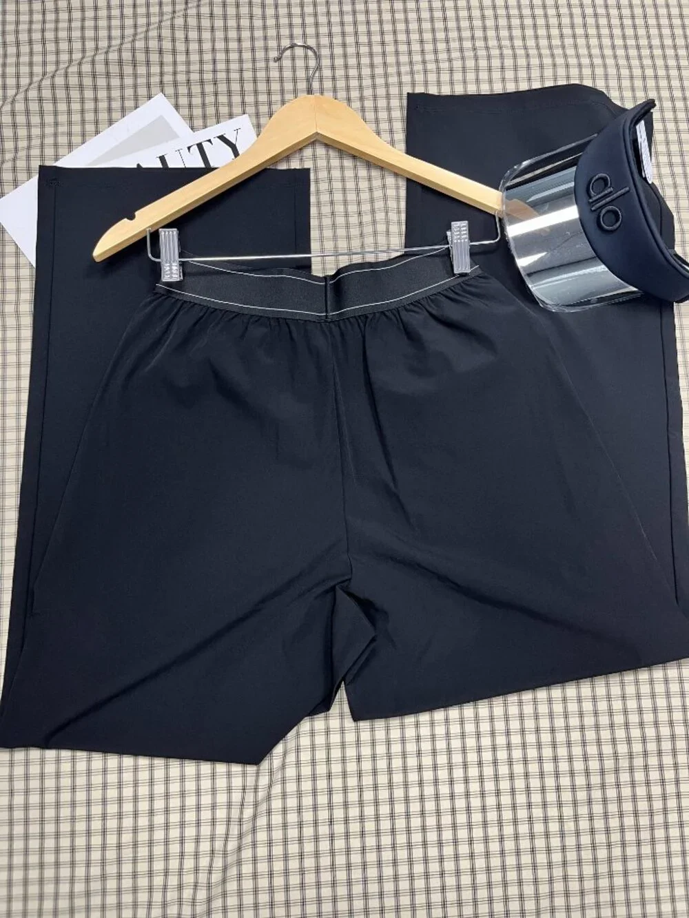 🔥Obsessed!NWT ALO Yoga Suit Up Trouser Black (Regular) Brunch Pants 🖤